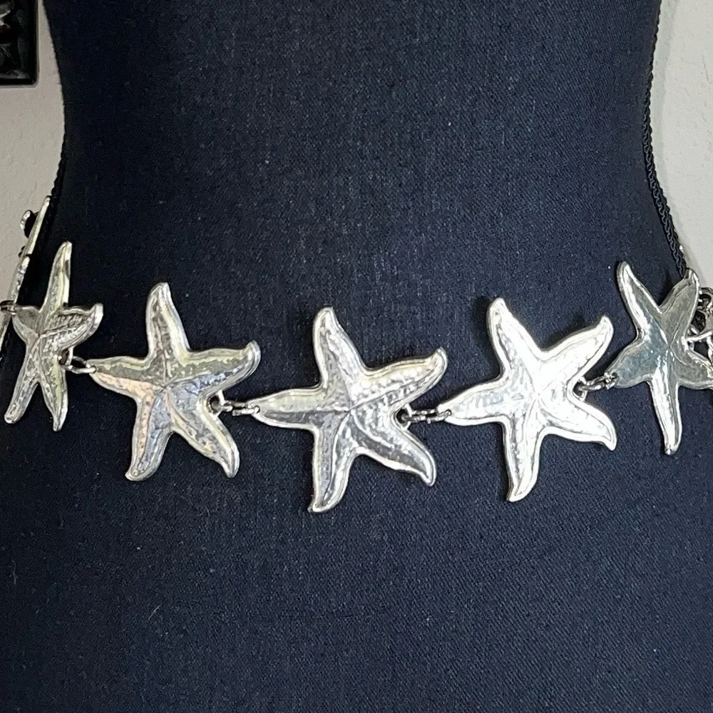 ESCADA Women’s Silver Tone Vintage Distressed Starfish Chainlink Belt